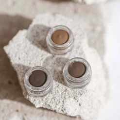 Eyebrow Pomade Forest Path, 2,5 ml - kulmaväri tummille kulmakarvoille