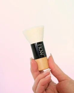 Flat Brush Foundation Kabuki - meikkipohjasivellin
