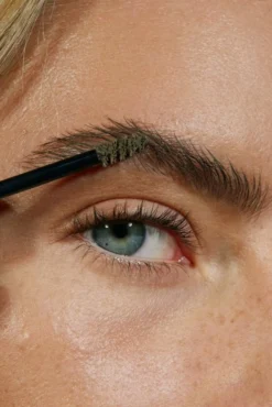 Grow & Fix Tinted Brow Gel, #3 Medium Brown, 4,25 ml - sävytetty kulmaseerumi