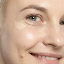 Liquid Mineral Concealer 671 Invisible Hero No1 , 5 ml - puolipeittävä peitevoide