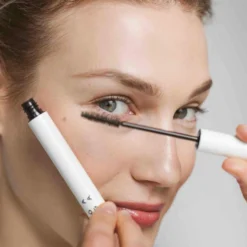No Drama No Fun Volumizing Mascara, 8 ml - tuuheuttava ripsiväri