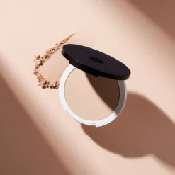 Pressed Finishing Powder - valoa heijastava viimeistelypuuteri, 8 g