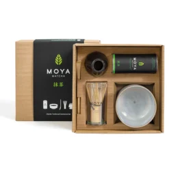 Traditional Matcha seremoniasetti